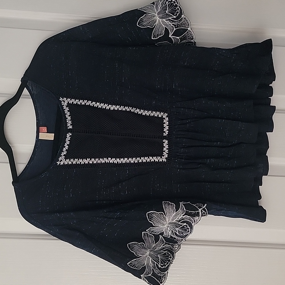 Anthropologie Pilcro Orchid Flounce Floral Embroidered Top Xs X Small Shirt